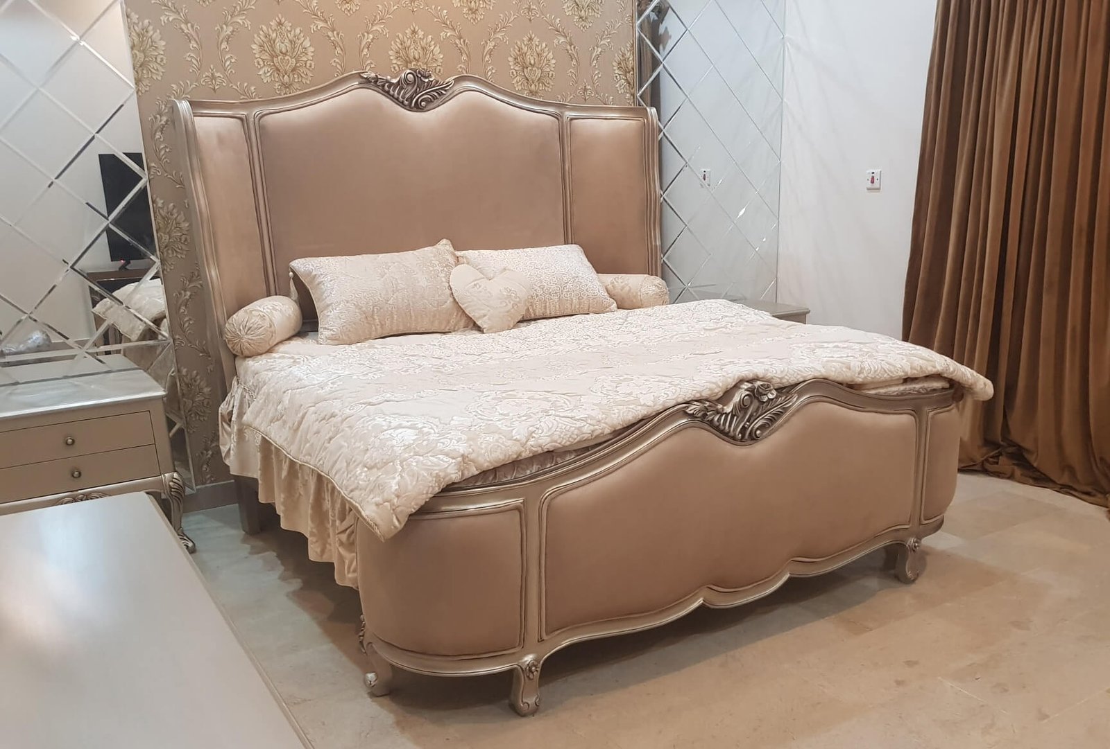 Victorian Royale Bed Set – Custom Sheesham Wood